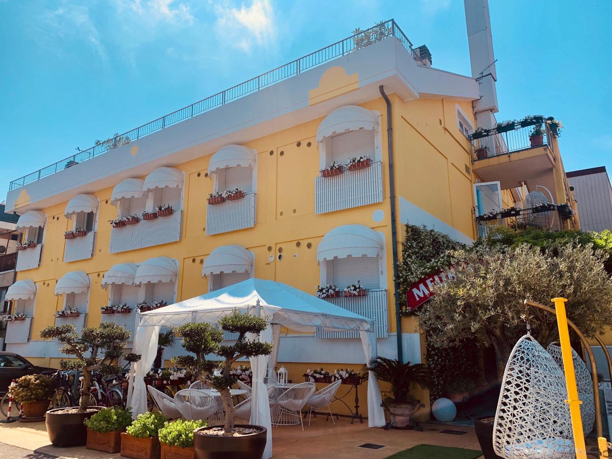 Meuble Tripoli Otel Grado Dış mekan fotoğraf